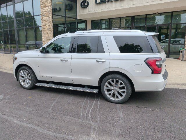 Used 2019 Ford Expedition Platinum AWD/4WD image 4