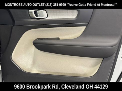 New 2026 Volvo XC40 B5 Plus w/ Protection Package Premier image 42