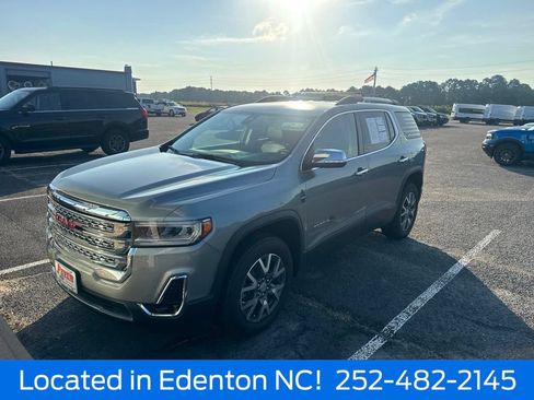 Used 2023 GMC Acadia SLT FWD image 1
