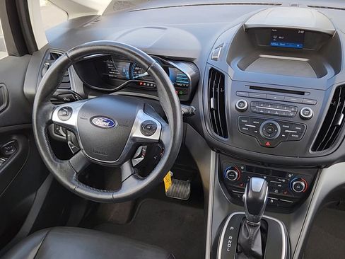 Used 2017 Ford C-MAX Energi SE w/ Equipment Group 402A image 5