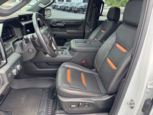 Used 2022 GMC Sierra 1500 AT4 w/ AT4 Premium Package image 13