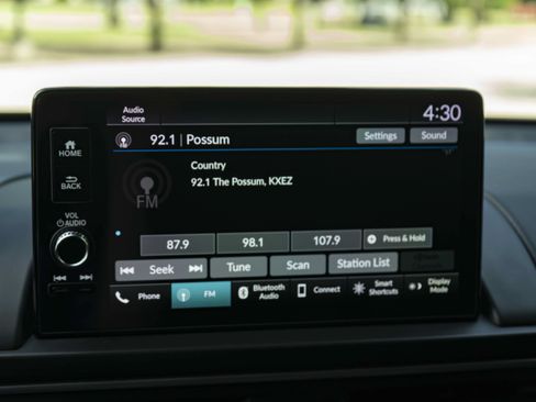Used 2025 Honda Pilot EX-L image 31
