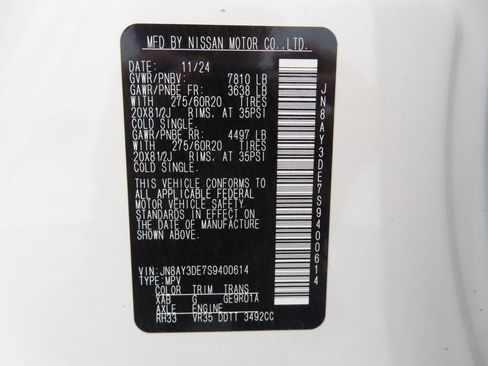 Used 2025 Nissan Armada PRO-4X image 29