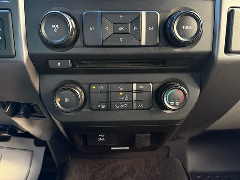 Used 2016 Ford F150 XLT image 23