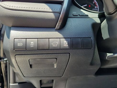 Used 2024 Toyota Camry SE FWD image 9