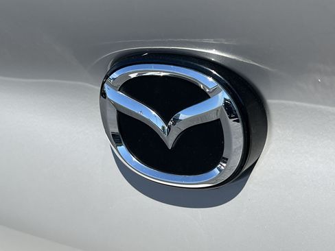 Used 2024 MAZDA MAZDA3 s FWD image 8