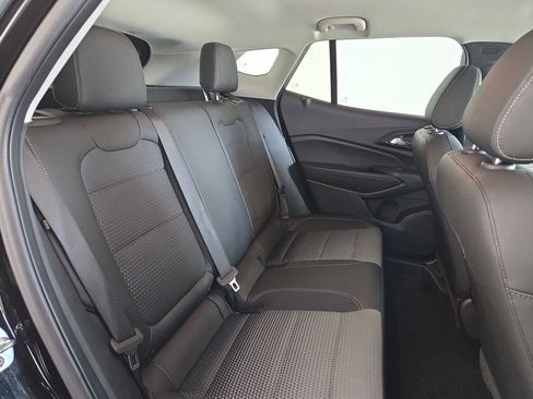 Used 2025 Chevrolet Trax LT w/ Driver Confidence Package FWD image 31
