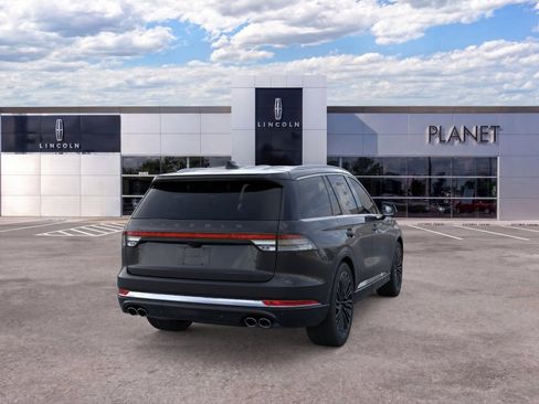 New 2026 Lincoln Aviator Black Label w/ Dynamic Handling Package AWD/4WD image 8