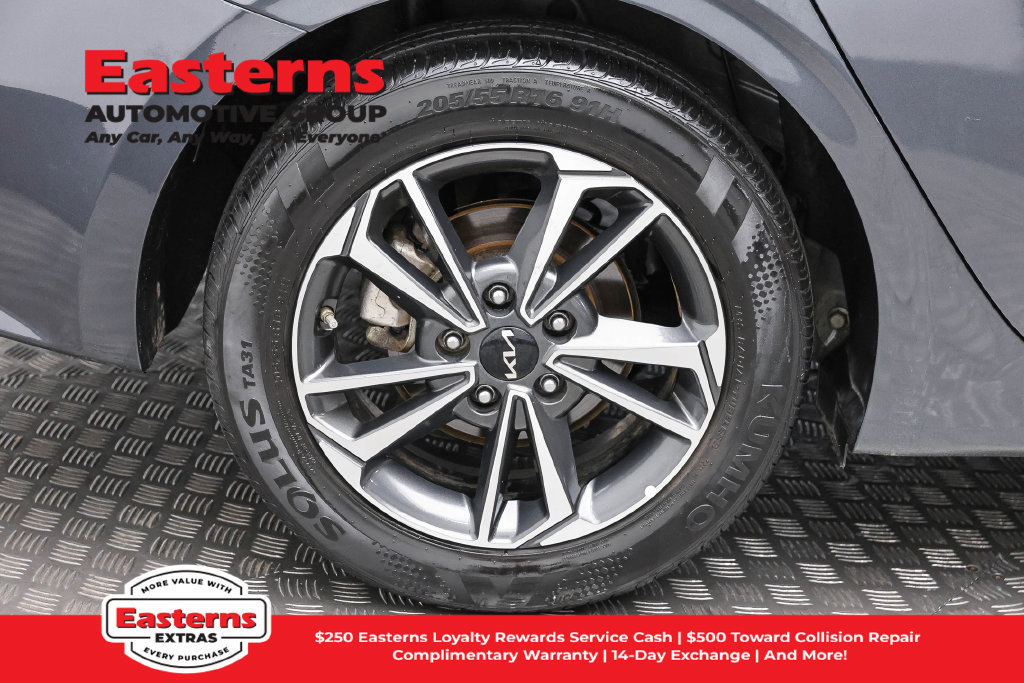 Used 2024 Kia Forte LXS FWD image 30