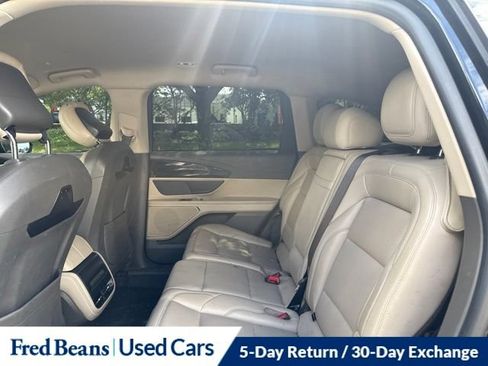 Used 2024 Lincoln Nautilus Premier AWD/4WD image 17