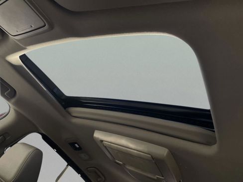 Certified 2024 Honda Odyssey Touring image 21