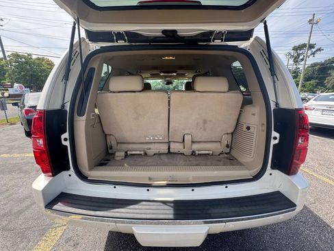 Used 2011 Chevrolet Tahoe LTZ AWD/4WD image 19