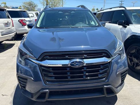 Used 2023 Subaru Ascent Premium w/ Convenience Package AWD/4WD image 2