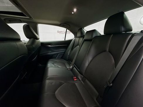 Used 2022 Toyota Camry XLE w/ Navigation Upgrade Package image 26