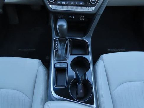 Used 2019 Hyundai Sonata Plug-In Hybrid image 23