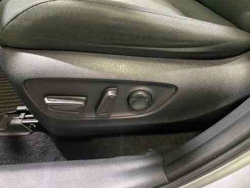 Certified 2019 Toyota RAV4 XLE w/ Convenience Package image 15