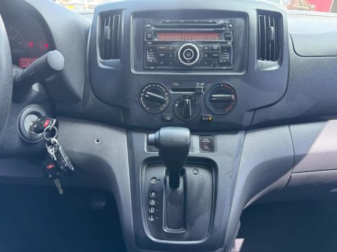 Used 2015 Nissan NV200 SV w/ Back Door Glass Package FWD image 31