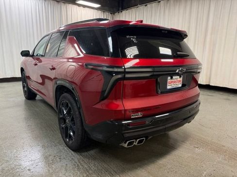 Used 2025 Chevrolet Traverse RS w/ LPO, Floor Liner Package AWD/4WD image 8