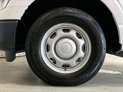 Used 2022 Ford F150 XL w/ Trailer Tow Package RWD image 8