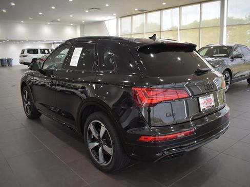 Used 2022 Audi Q5 2.0T Premium Plus w/ Premium Plus Package AWD/4WD image 5