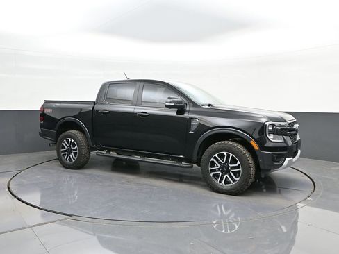 Used 2024 Ford Ranger Lariat w/ FX4 Off-Road Package image 17