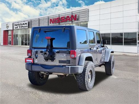 Used 2018 Jeep Wrangler Unlimited Sport w/ Connectivity Group image 7