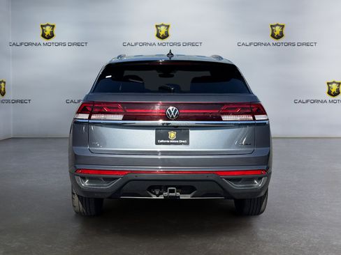 Used 2025 Volkswagen Atlas Cross Sport SE AWD/4WD image 4