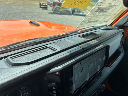 New 2025 Jeep Gladiator Sport image 31