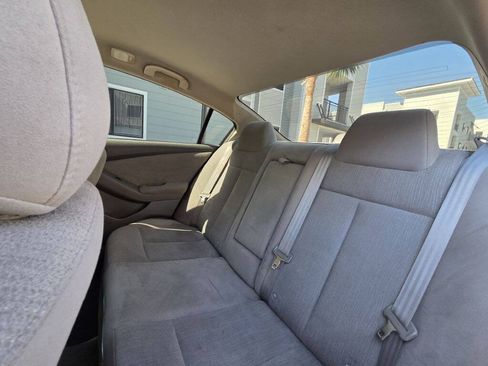 Used 2012 Nissan Altima 2.5 S FWD image 38