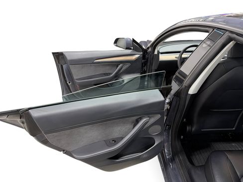 Certified 2023 Tesla Model 3 Standard Range RWD image 10