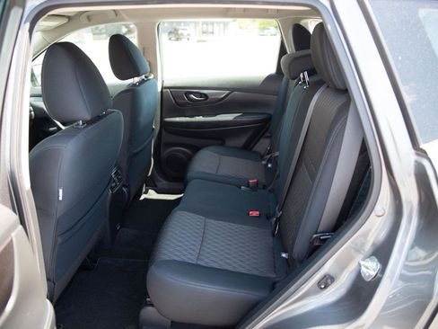 Used 2020 Nissan Rogue S AWD/4WD image 19