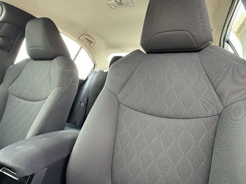 Used 2022 Toyota Corolla LE FWD image 11