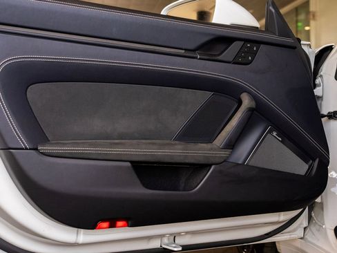 Used 2024 Porsche 911 Carrera GTS image 29