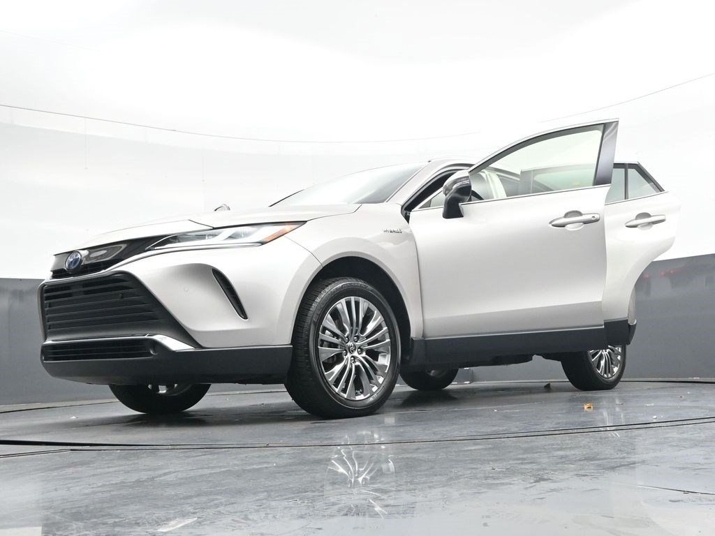 Used 2021 Toyota Venza XLE w/ Softex Package AWD/4WD image 42