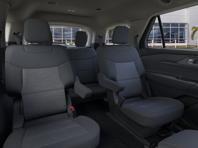 New 2026 Ford Explorer Active RWD image 11