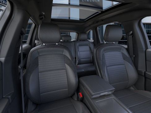 New 2025 Lincoln Nautilus Reserve w/ Jet Appearance Package image 10