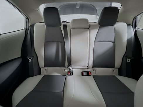 Used 2025 Toyota Corolla LE FWD image 32