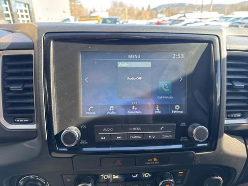 Used 2022 Nissan Frontier SV image 19