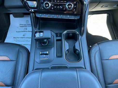 Used 2024 GMC Sierra 1500 AT4 w/ AT4 Premium Package AWD/4WD image 32