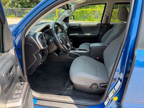 Used 2018 Toyota Tacoma SR5 RWD image 20