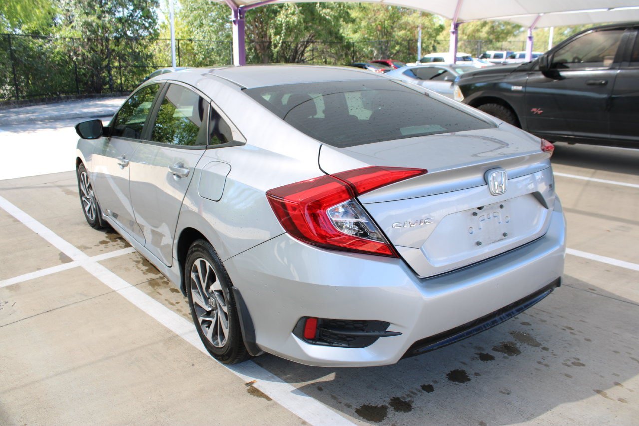 Used 2016 Honda Civic EX image 3