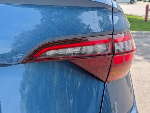 Used 2019 Volkswagen Jetta SEL Premium FWD image 17