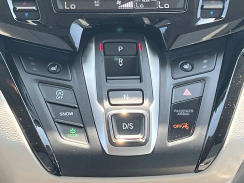 Used 2026 Honda Odyssey Touring image 17