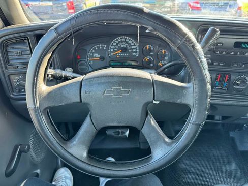 Used 2006 Chevrolet Silverado 1500 W/T image 16