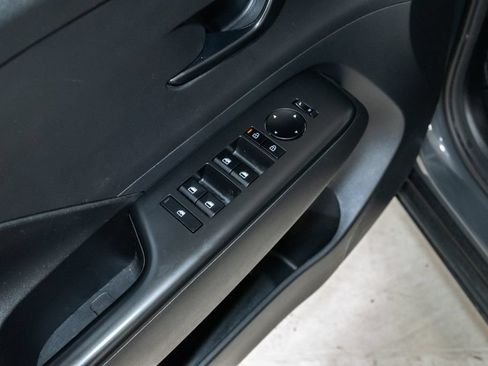 Used 2025 Hyundai Kona SEL FWD image 10