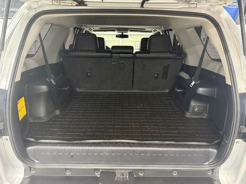 Used 2018 Toyota 4Runner SR5 Premium AWD/4WD image 28