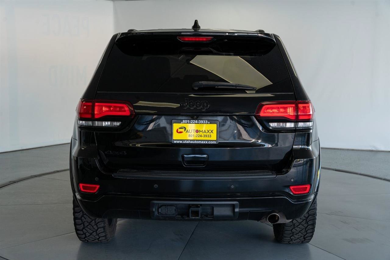 Used 2020 Jeep Grand Cherokee Altitude AWD/4WD image 6