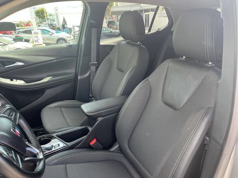 Used 2025 Buick Encore GX Preferred AWD/4WD image 37