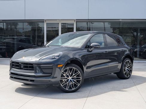 New 2026 Porsche Macan image 1