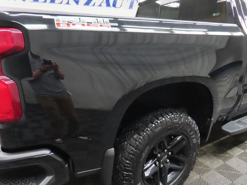 Used 2021 Chevrolet Silverado 1500 LT Trail Boss w/ Convenience Package II AWD/4WD image 34